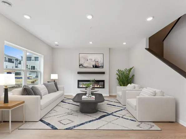 4769 Junegrass Ln, Excelsior, MN 55331