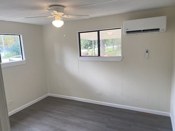 5th image of 1193 Harmony Dr N