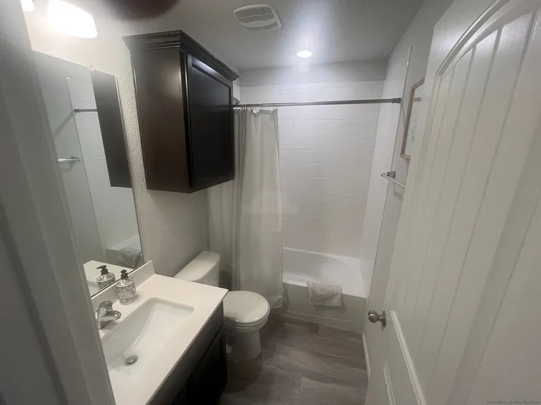 104 Green Jay Dr — Photo 12