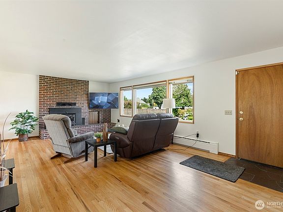 4th image of 10615 SE 244th Street
