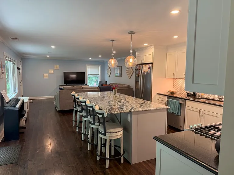 533 Summer Ave #2 — Photo 6