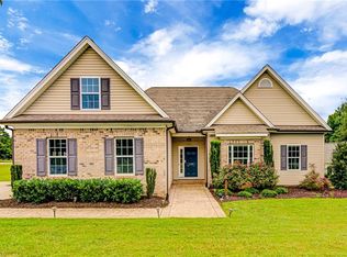 110 Oakchester Ct, Reidsville, NC 27320