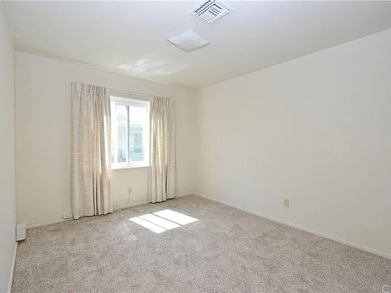507 W Courtland Dr — Photo 13
