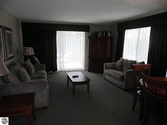 5th image of 5042 Valleyway Dr