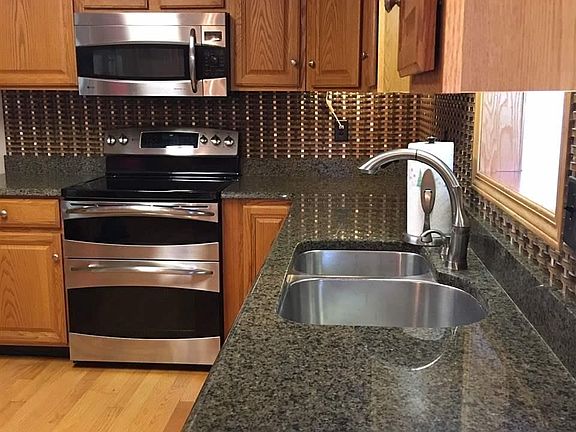 3rd image of 11405 W Jubilee Ln