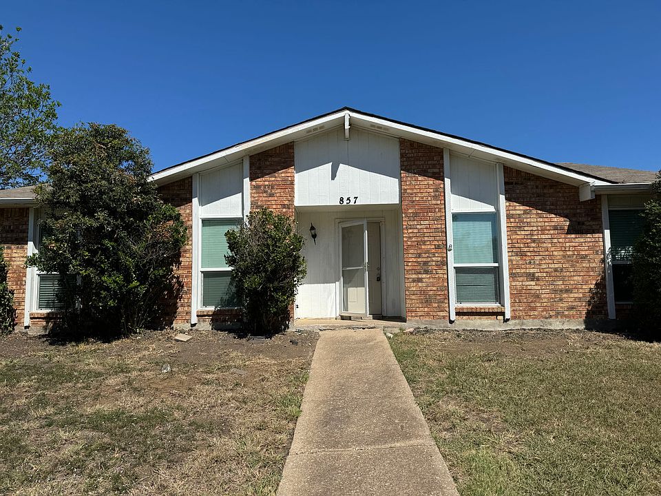 1st image of 857 Cambridge Dr