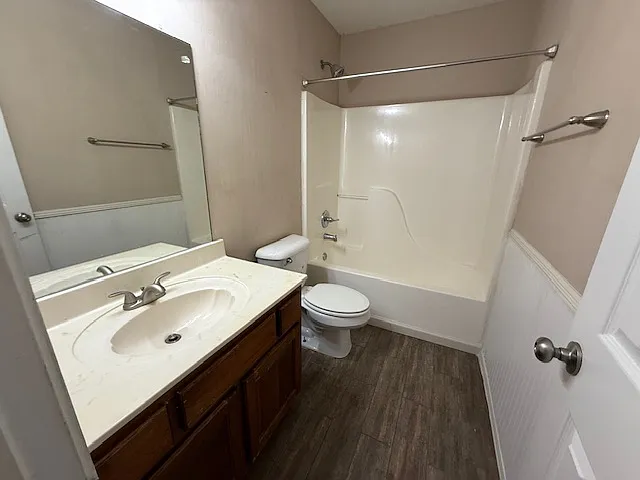 9879 Averbury Dr — Photo 10