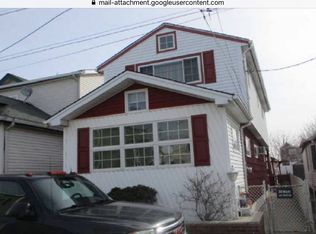 808 Church Rd, Broad Channel, NY 11693