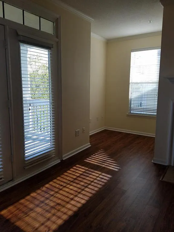 45 Sycamore Ave 835 — Photo 4
