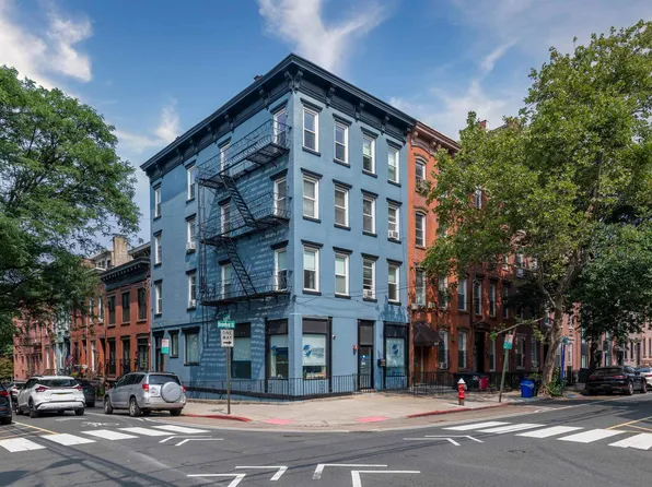 200 Bloomfield Street image 1 of 16