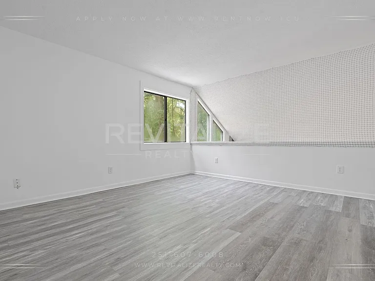 2739 Knollwood Dr — Photo 19