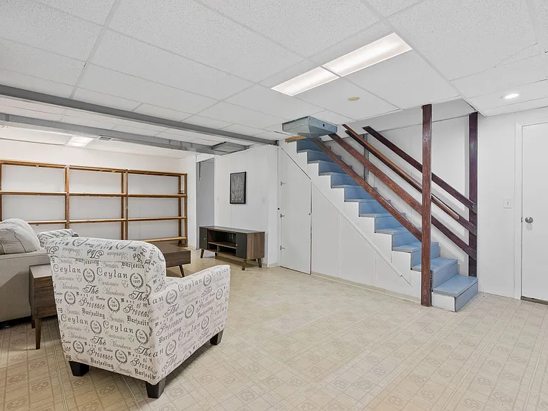 2528 Shiva Ct — Photo 37