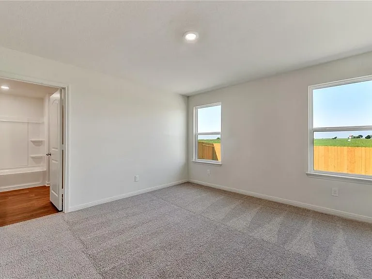 133 Dupont Pass — Photo 7