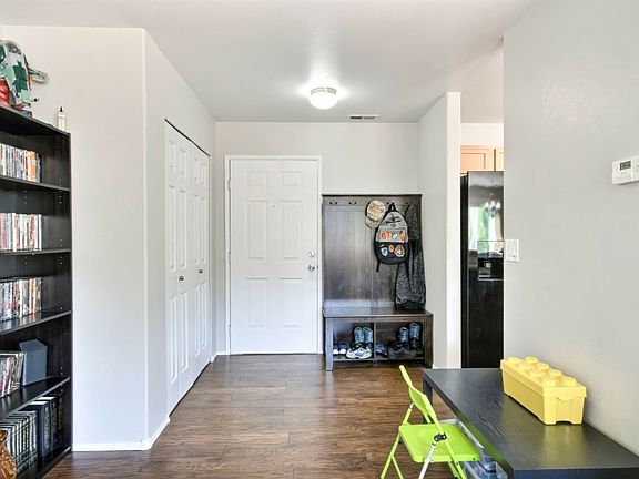 3rd image of 10038 Terra Ct SE