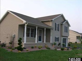 307 Matthew Dr, New Oxford, PA 17350