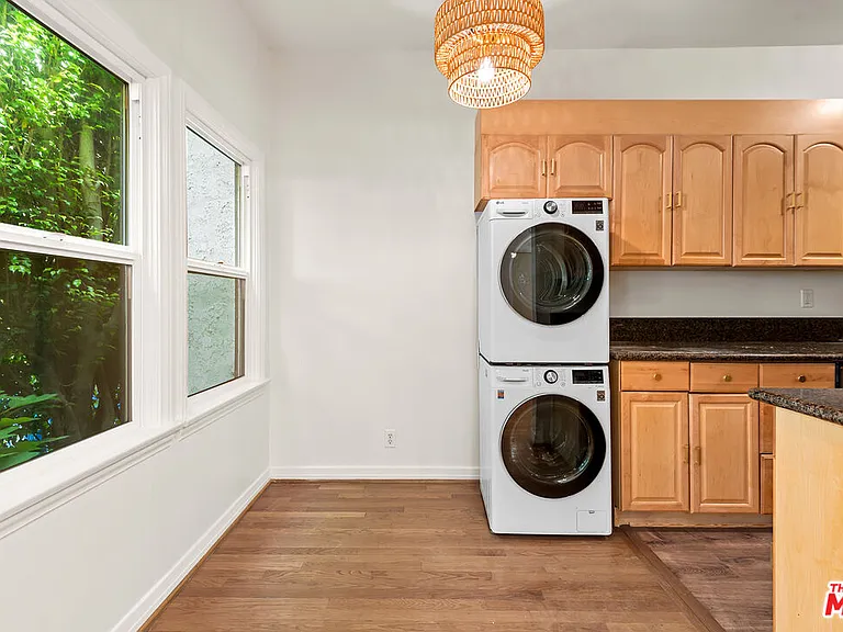 340 N Oakhurst Dr #103 — Photo 4