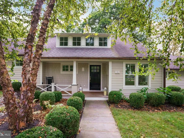 232 Atlee Rd, Wayne, PA 19087