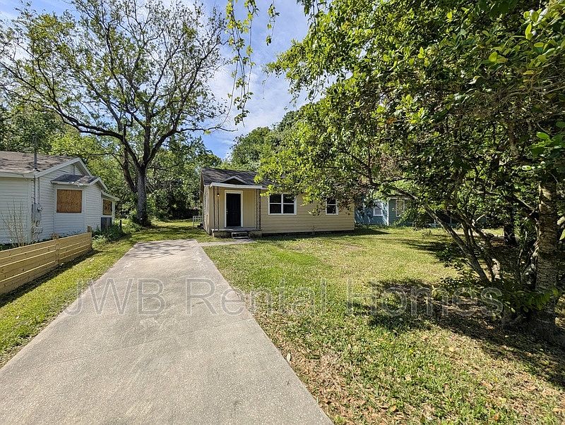 1st image of 3334 Columbus Ave