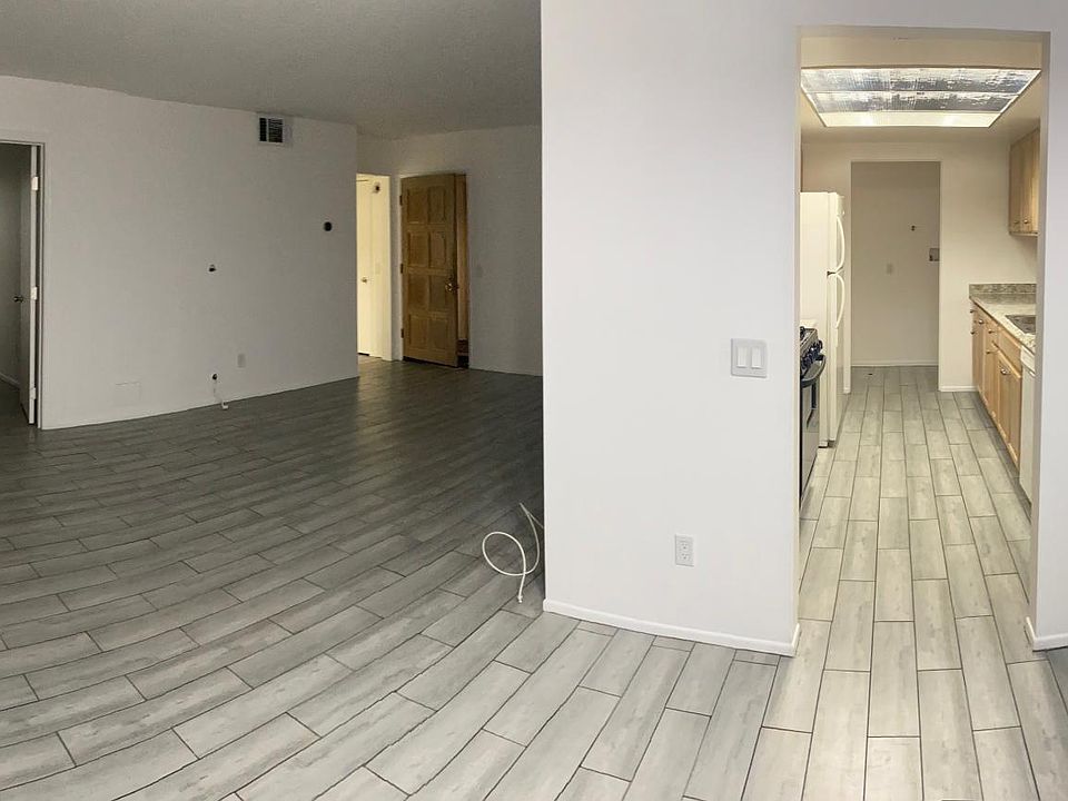 1st image of 1931 Malcolm Ave #204