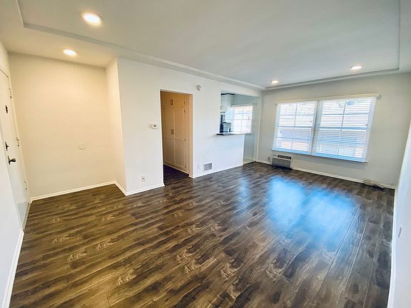 3rd image of 1801 Garfield Pl #76-26