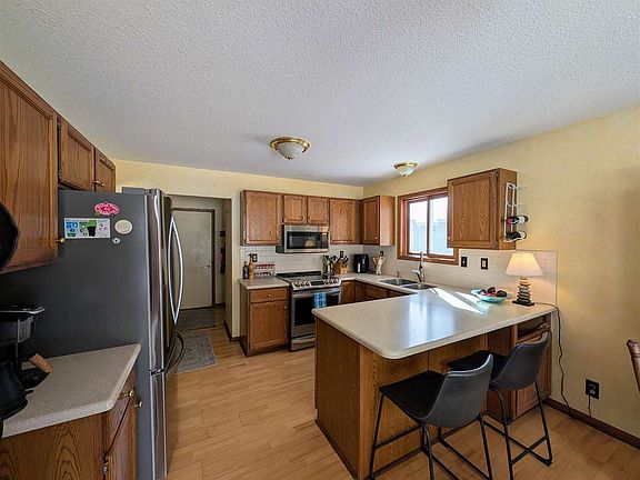 4th image of 6019 Forest Ridge Ln