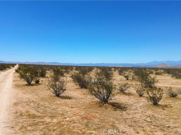 1 Candlewood Rd, Apple Valley, CA 92307