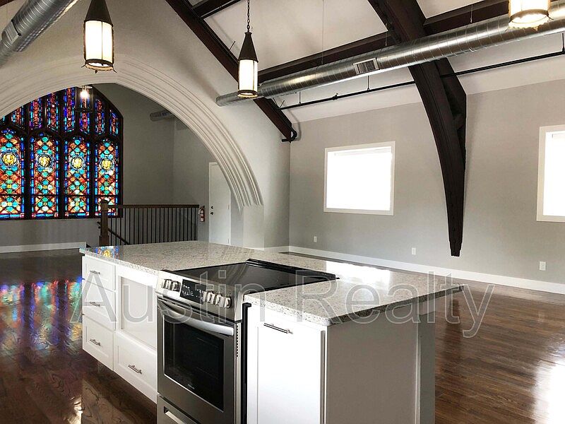 1st image of 4716 Macklind Ave #13