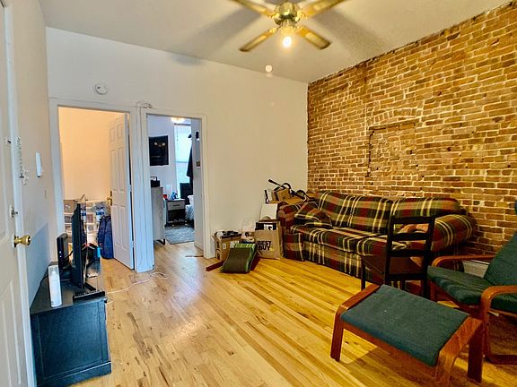 5th image of 912 Washington St APT 3
