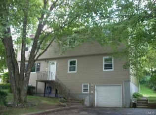 29-31 Granite Dr, Bethel, CT 06801