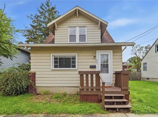 537 McClure Ave, Sharon, PA 16146