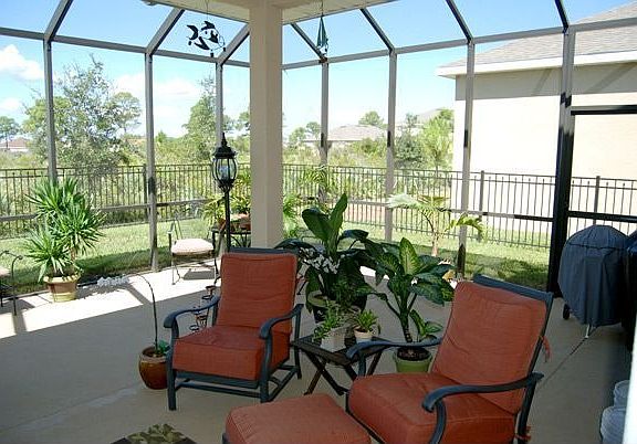 Screened-in Patio