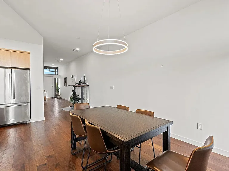 1322 E 12th St #406 — Photo 16