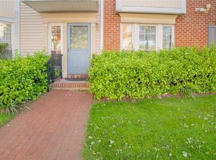 35 Cedar St, Jersey City, NJ 07305