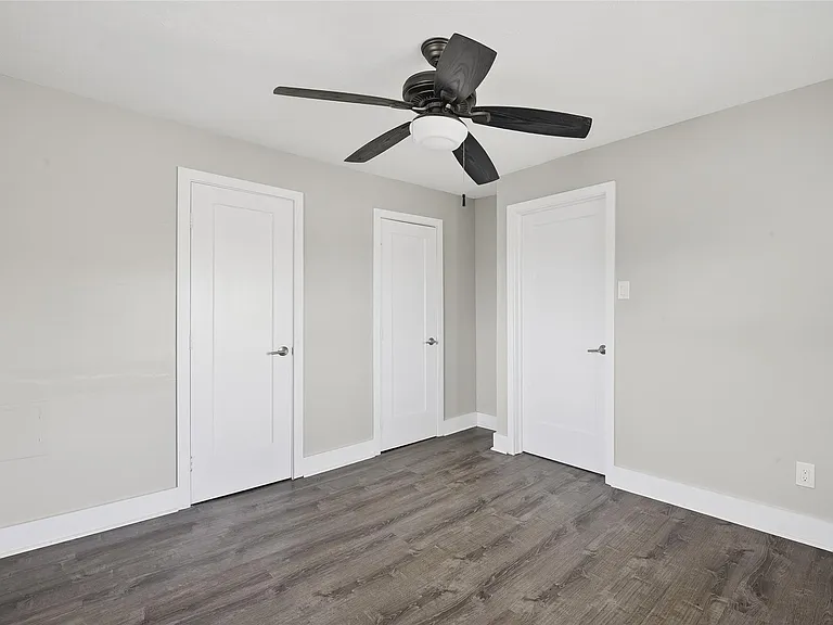 6832 Avenue I — Photo 15
