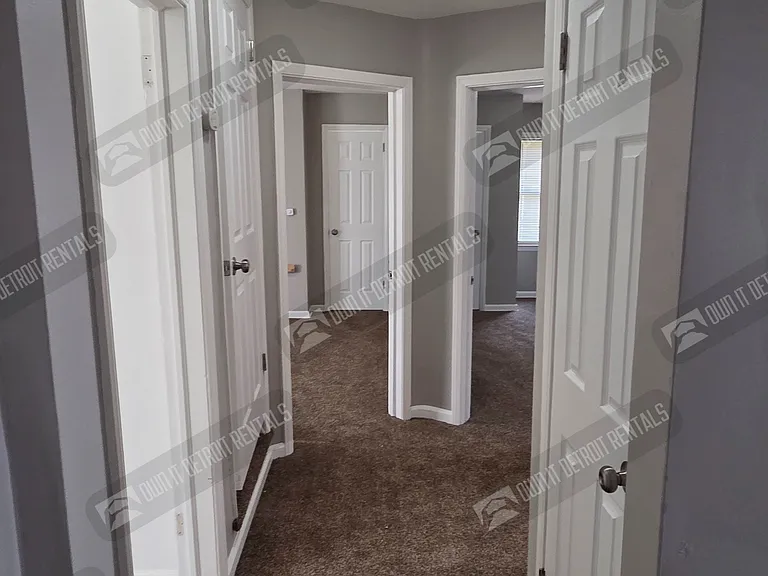 7321 Penrod St — Photo 13