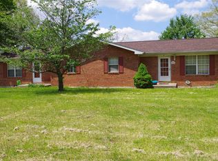 882 Valley Creek Rd, Elizabethtown, KY 42701