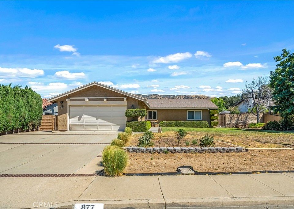 1st image of 877 Canyon View Dr