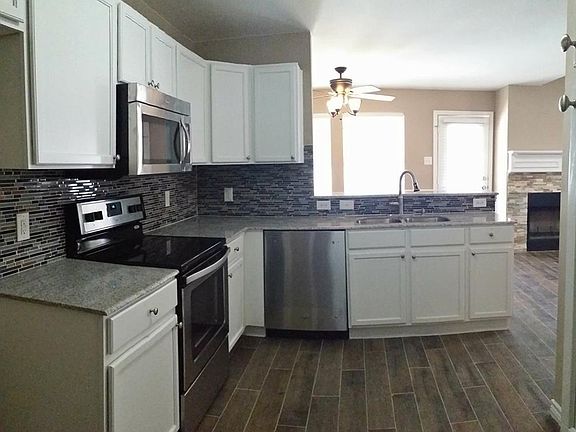 4th image of 12622 Bay Ave