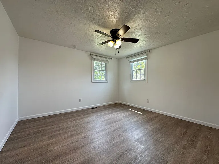 2752 Carrollwood Heights Rd — Photo 8