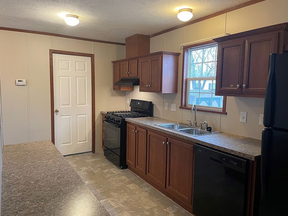 1st image of 516 Courtland Ln #68