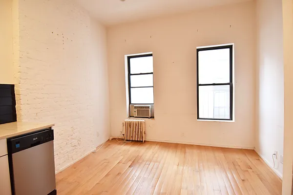 Rented by Bold New York | media 18