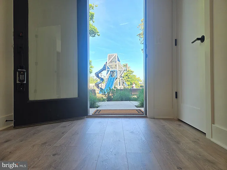 2106 Tysons Ridgeline Rd — Photo 24