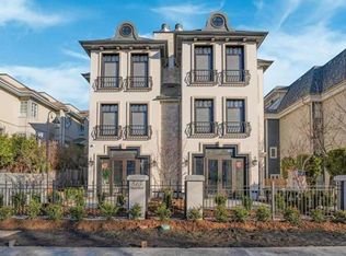815 W 15th Ave, Vancouver, BC V5Z1R8