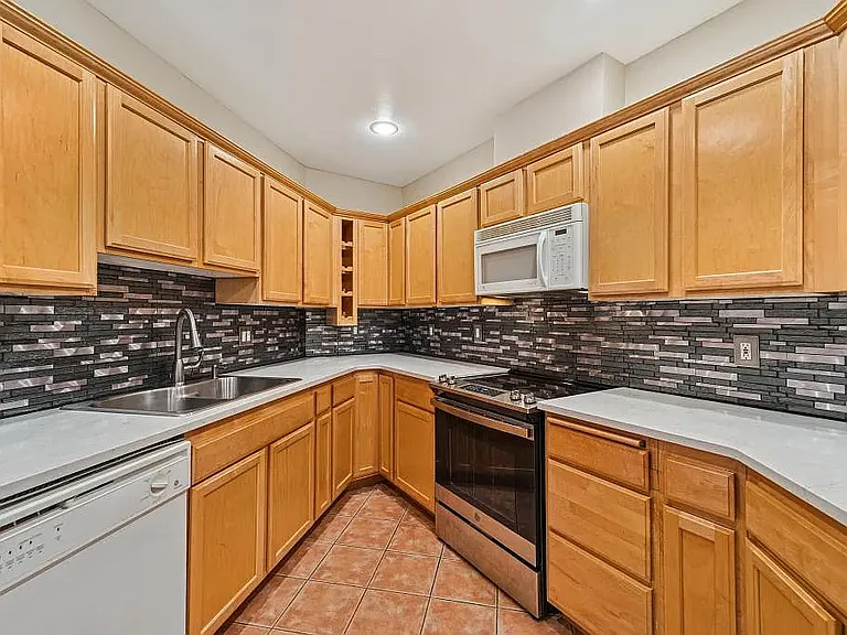 12439 NE Totem Lake Way #114 — Photo 9