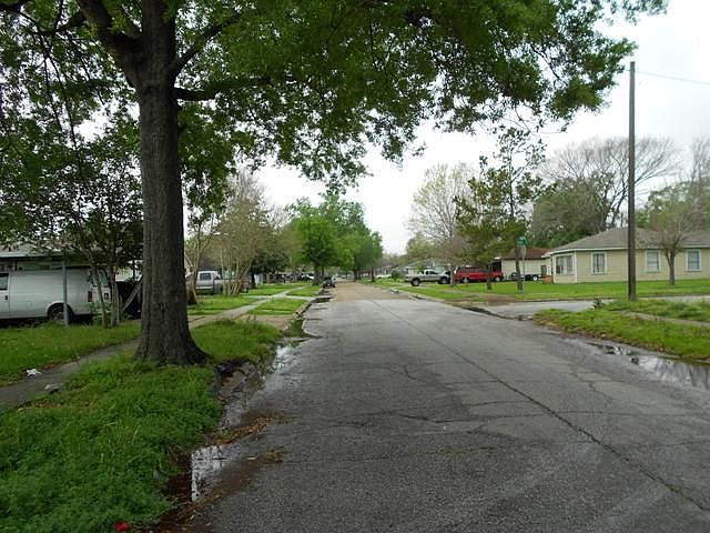 2nd image of 1509 Harding St