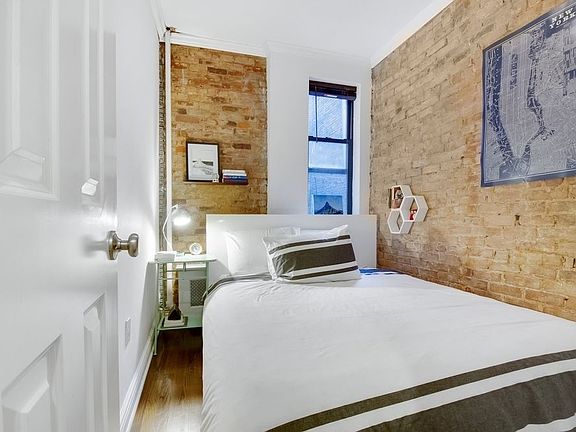 4th image of 54 Barrow St APT 3D