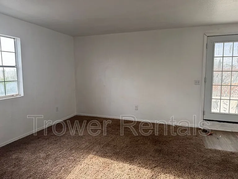 406 San Jacinto St — Photo 10