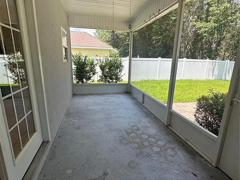 235 Wellington Pl — Photo 14