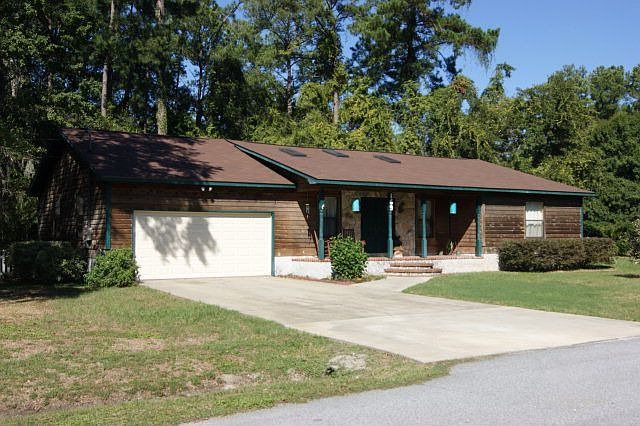 1st image of 169 Pine Cir