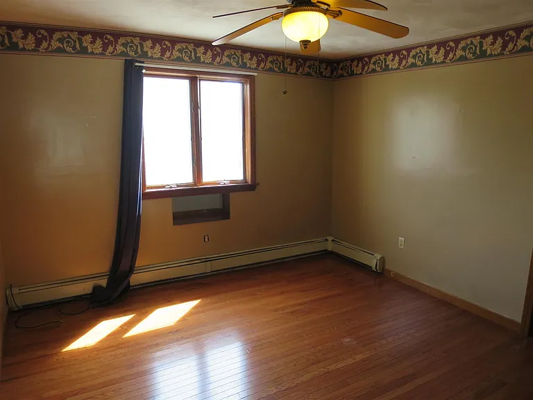 1 Winchester Pl — Photo 18